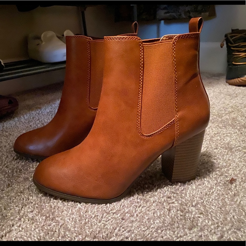 Camel Booties